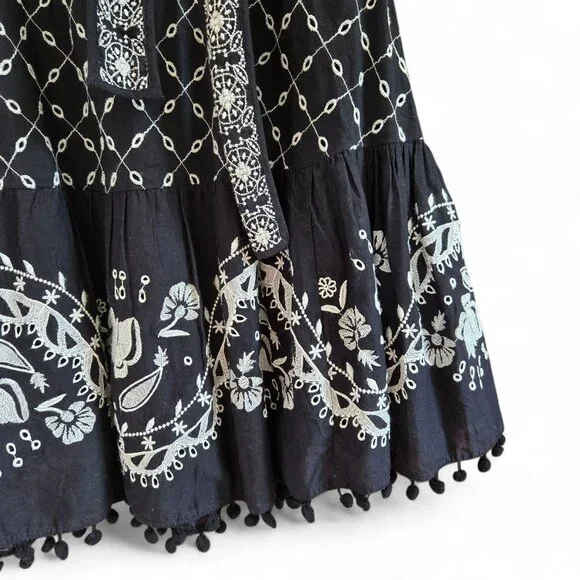 Anthropologie Marisol Off-Shoulder Embroidered Midi Dress Black/White Size US 6 - Picture 7 of 11